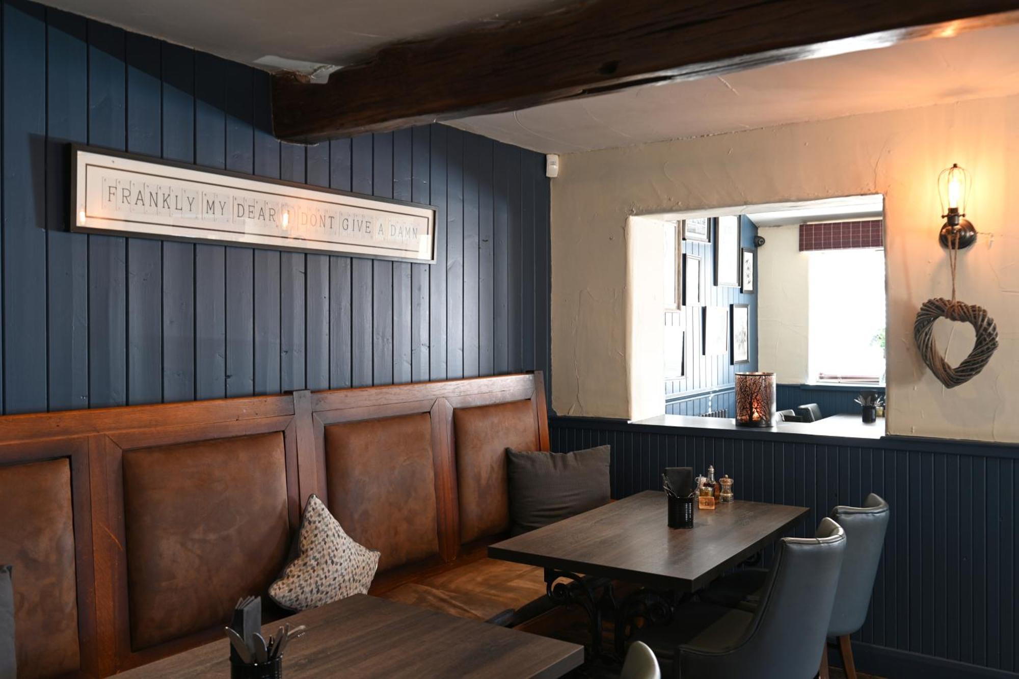 تْشورلي Rooms At The Dressers Arms المظهر الخارجي الصورة