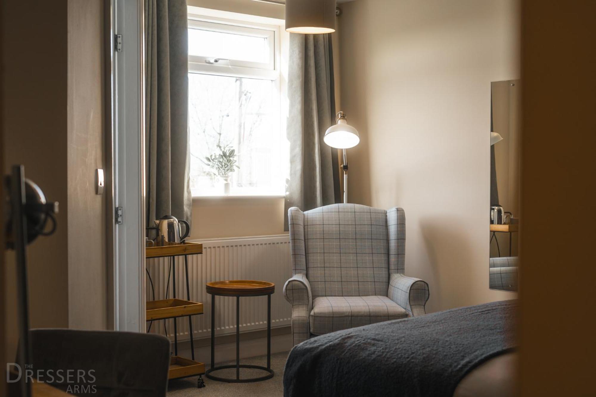 تْشورلي Rooms At The Dressers Arms المظهر الخارجي الصورة