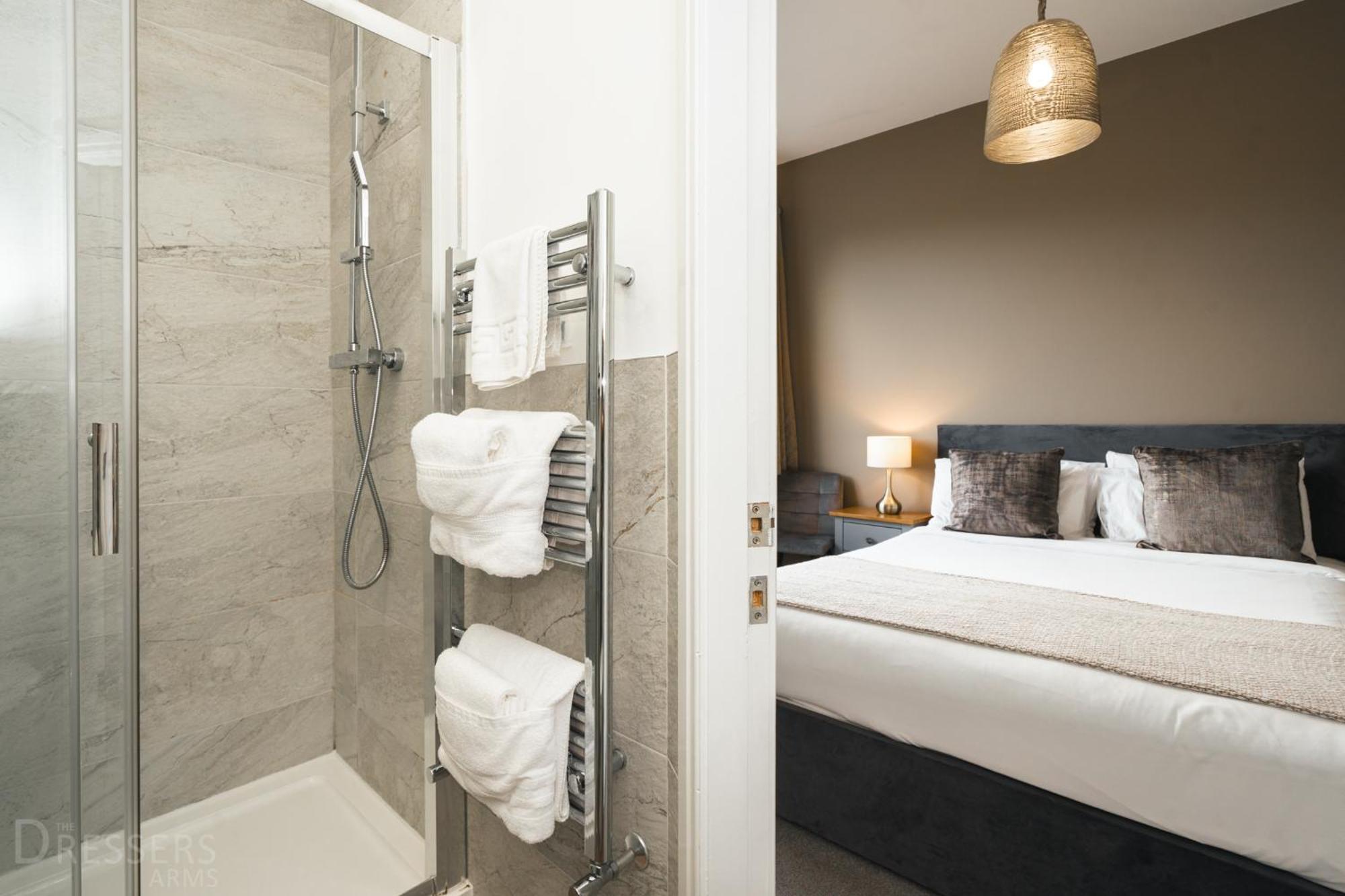 تْشورلي Rooms At The Dressers Arms المظهر الخارجي الصورة